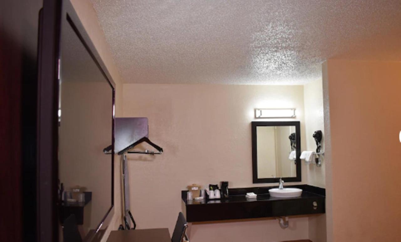 Red Roof Inn San Antonio Northeast - Rittiman Rd Luaran gambar