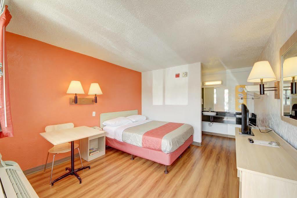 Red Roof Inn San Antonio Northeast - Rittiman Rd Luaran gambar